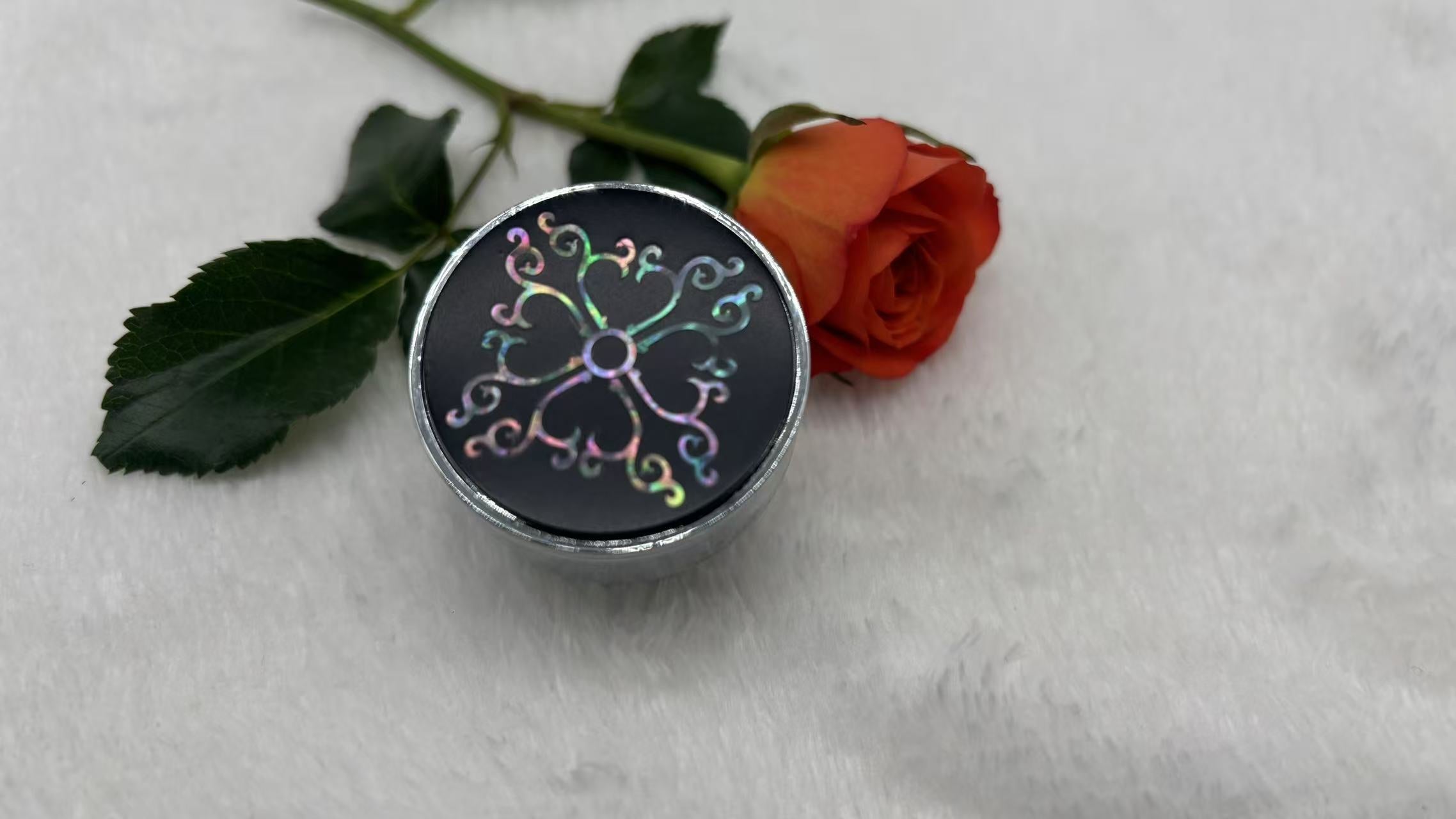 Mother-of-pearl car air freshener