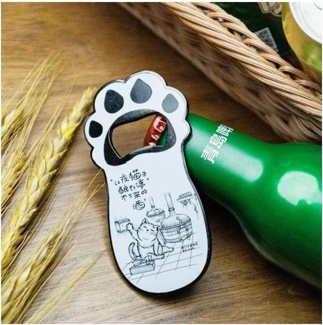 Cat's Paw Wine Label